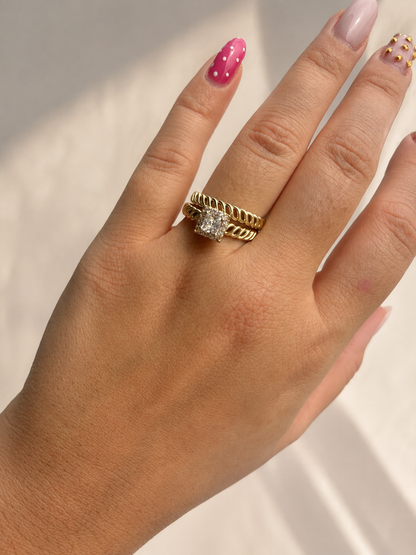 Anillo Vínculo Eterno(Zirconia)